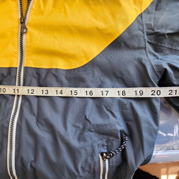 Tribord men's two-tone colored jacket. - Picture 4 of 8